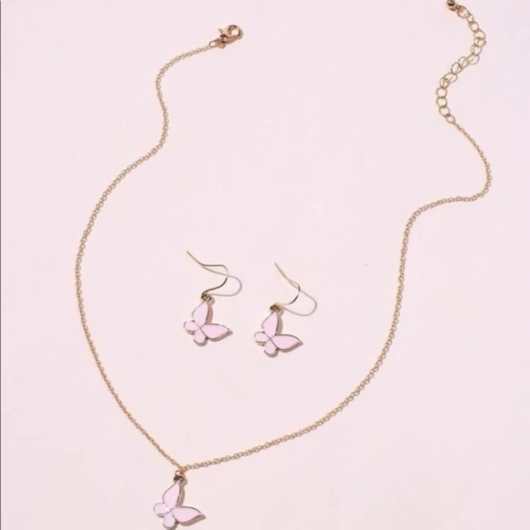 New!! Necklace And Earrings Set
